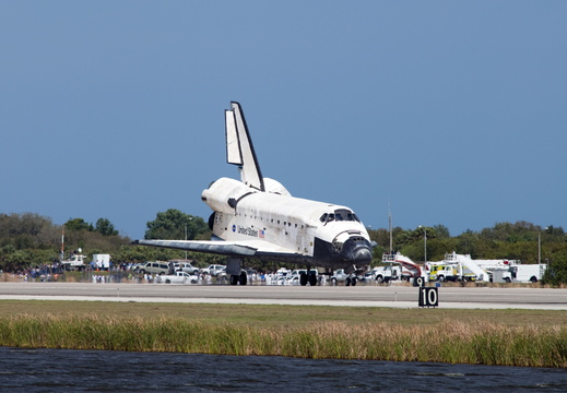 STS133-S-122