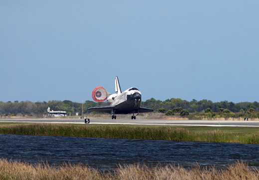 STS133-S-123