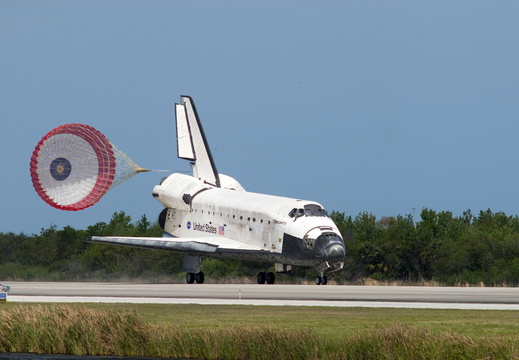 STS133-S-125