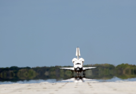 STS133-S-134