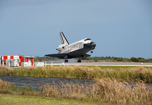 STS133-S-112