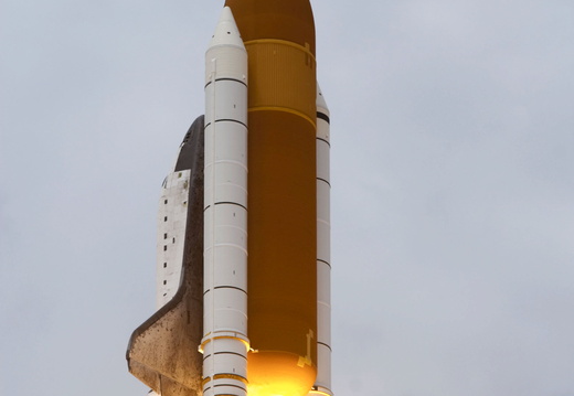 STS135-S-127