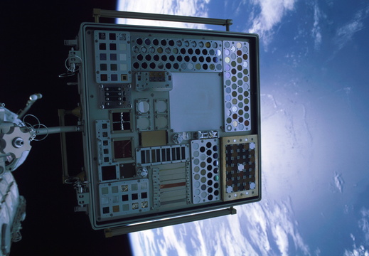 ISS006-348-019