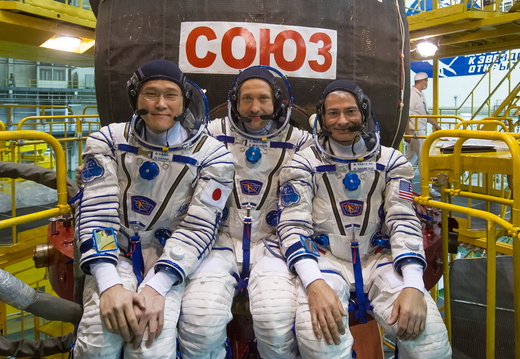 expedition-52-53-backup-crew-members-and-the-soyuz-ms-05-spacecraft 35601671450 o