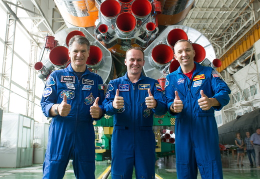 expedition-52-53-crew-with-soyuz-rocket 36092147686 o