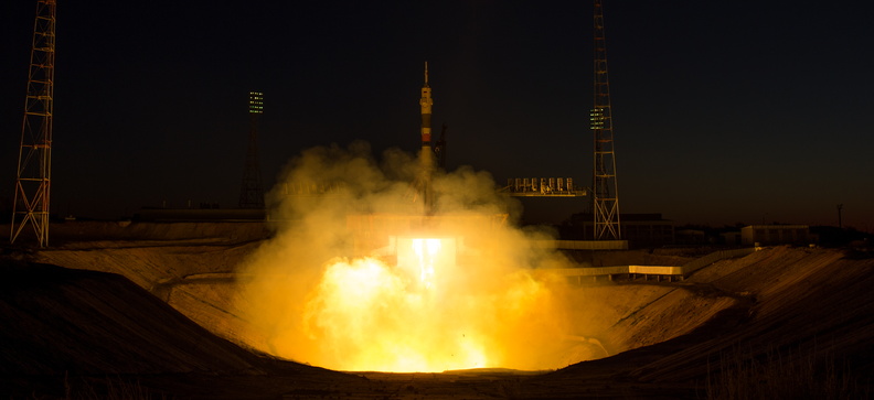 expedition-52-launch_35925408444_o.jpg