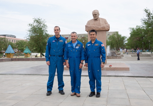 Expedition 36 37 backup crew members - 8757202643 d3c9ab7f0a o