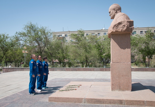 12-29-49 At the statue of the Russian Great Designer, Sergei Korolev, in the town of Baikonur, Kazakhstan, Expedition 40 41 backup crewmembers Terry Virts of NASA (left), Anton Shkaplerov of the Russian Federal  o