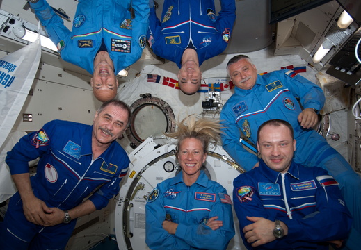 Expedition 36 Crew Members - 9094175575 9134f8fbce o