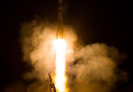 Expedition 40 Launch - 14721395726 1fdee864c8 o