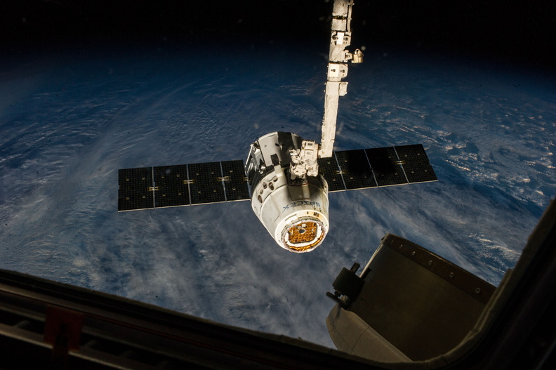 ISS040-E-000416 SpaceX Dragon undocking from the International Space Station - 14336558381_4af68fb737_o.jpg