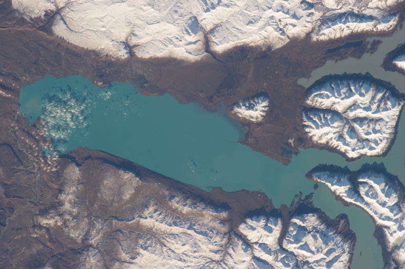iss040e006208 glacial lakes of Patagonia - 14469533177_e3f50aa730_o.jpg