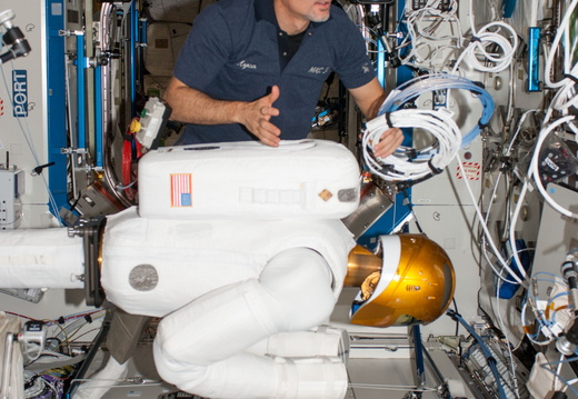 Astronaut Luca Parmitano With Robonaut - 9182688635 7e329cc2b2 o