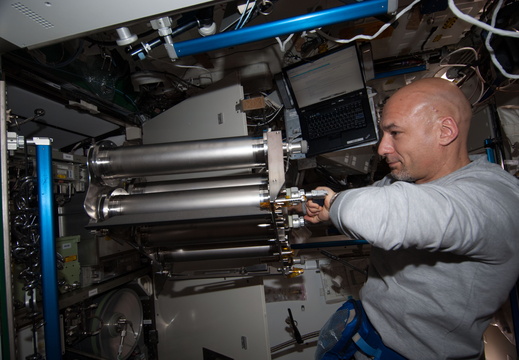 Astronaut Luca Parmitano Performs Station Maintenance - 9293489969 ecbda7824b o
