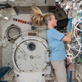 Astronaut Karen Nyberg in Station's Kibo Lab - 9200763175_b3b68ed3f0_o.jpg