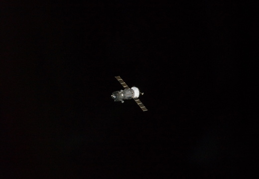 Soyuz TMA-11M spacecraft departure - 14339888095 ce05ae4fa0 o