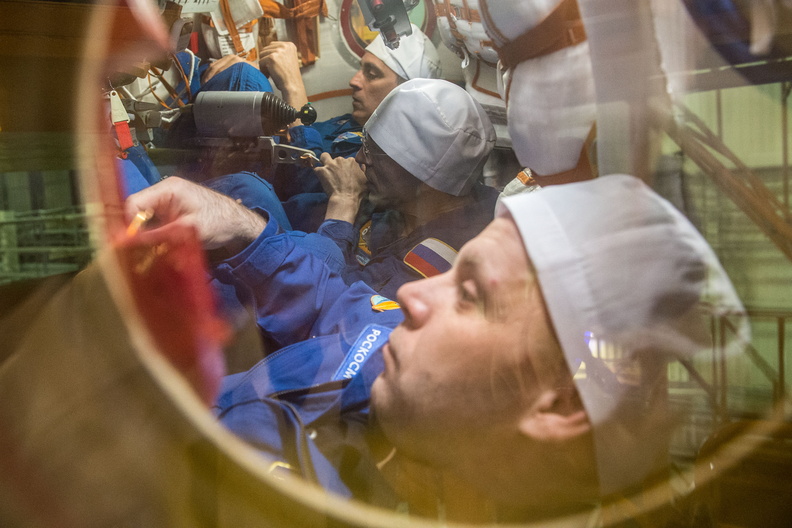 expedition-63-crewmembers-run-through-procedures-during-a-pre-launch-training-session-in-the-soyuz-ms-16-spacecraft_49698389331_o.jpg