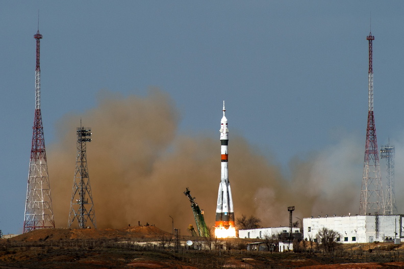 expedition-63-launch_49753693611_o.jpg