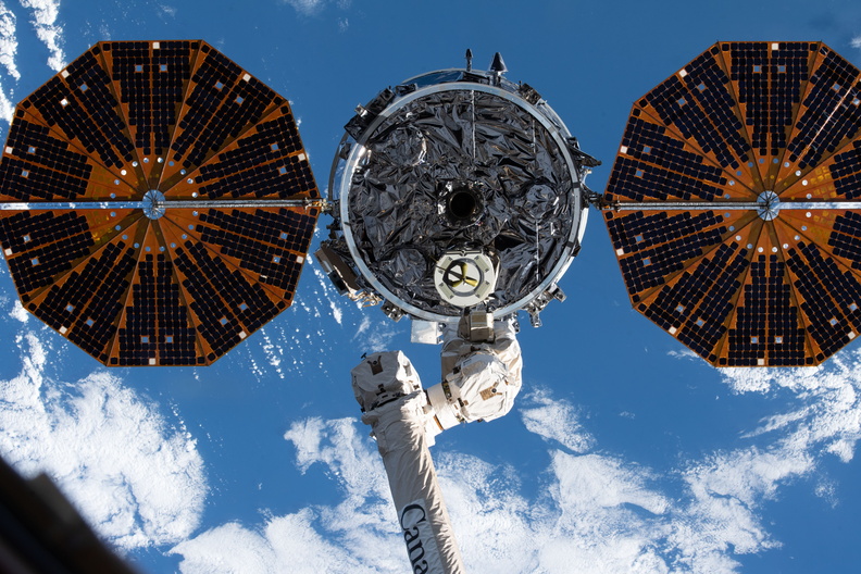 the-cygnus-space-freighter-moments-after-its-release-from-the-canadarm2-robotic-arm_49887215571_o.jpg