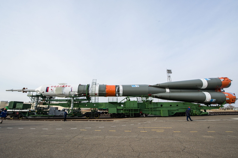 the-soyuz-ms-16-spacecraft-and-its-booster-are-transported-from-the-integration-building-to-the-site-31-launch-pad_49742879987_o.jpg