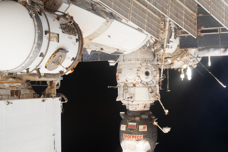 view-of-the-station-toward-the-aft-end-of-the-russian-segment_49964511687_o.jpg