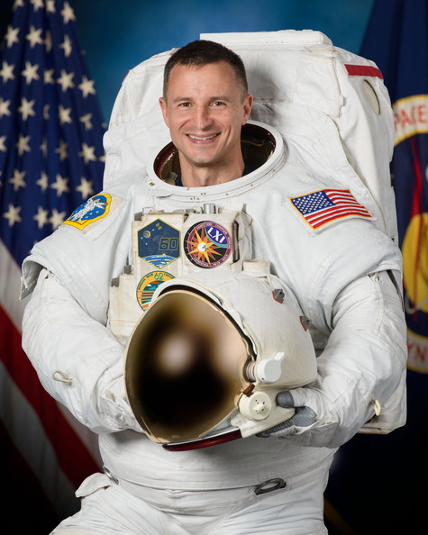 official-portrait-of-nasa-astronaut-andrew-morgan_48417514001_o.jpg