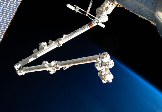 the-international-space-stations-577-foot-long-robotic-arm 49593733482 o