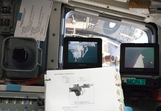 STS134-E-09259