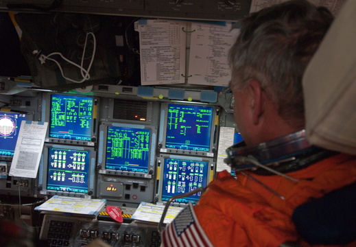 STS134-E-05571