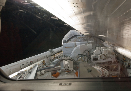 STS134-E-05596
