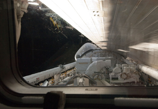STS134-E-05598