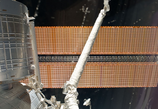STS134-E-07217