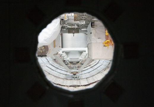 STS134-E-05286
