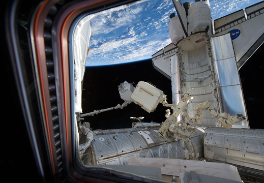 STS134-E-07445