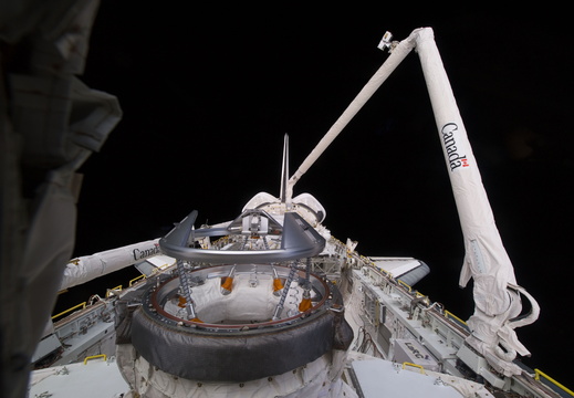 STS134-E-06946