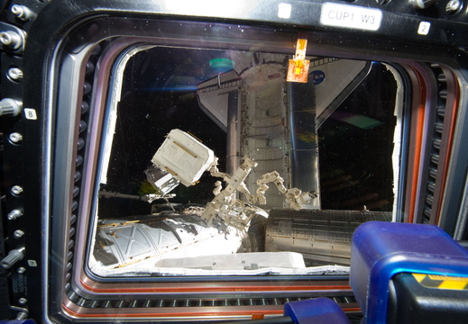 STS134-E-07462