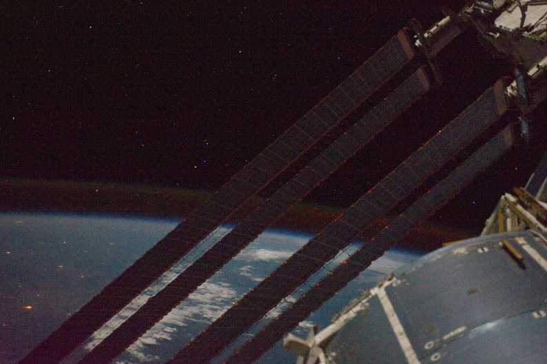 STS135-E-09040.jpg