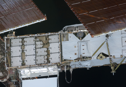 STS135-E-06895