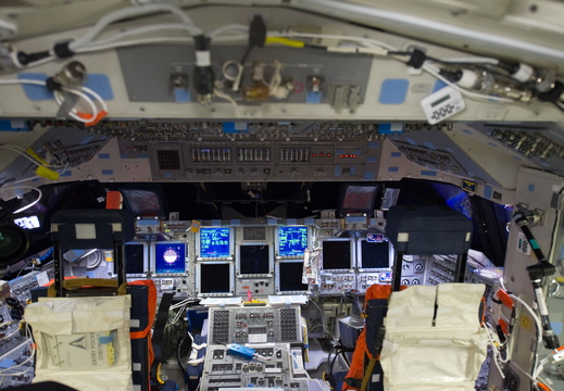 STS135-E-06220