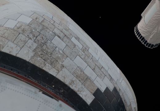 STS135-E-05140
