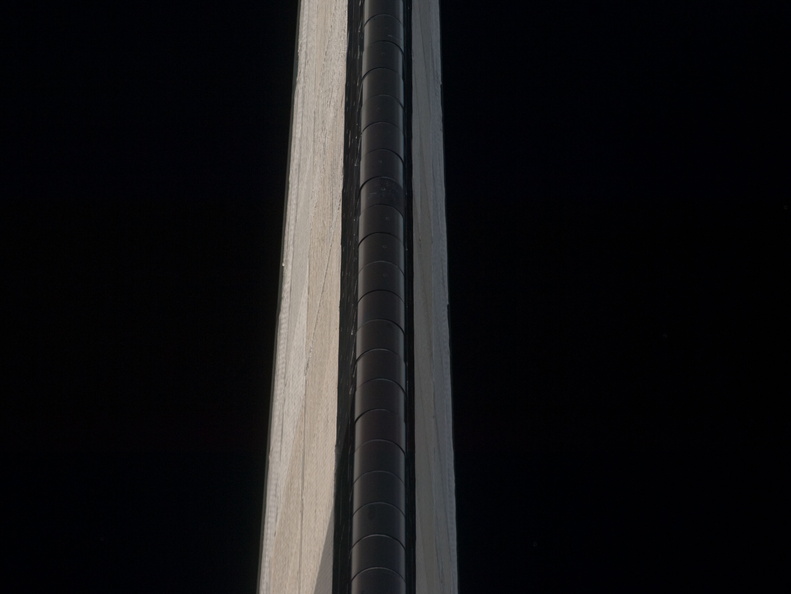 STS135-E-05118