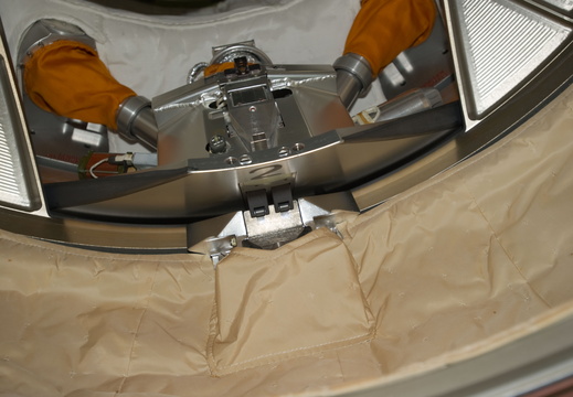 STS135-E-07453