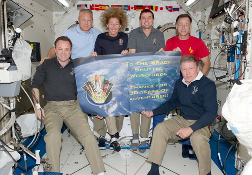 STS135-E-09088