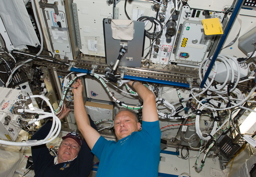 STS135-E-08859