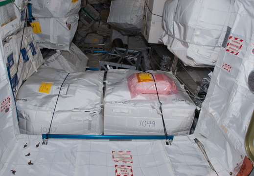 STS135-E-08114