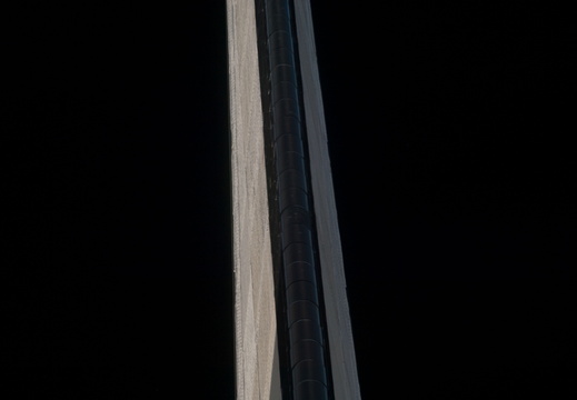 STS135-E-05169