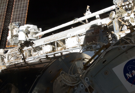 STS135-E-07356