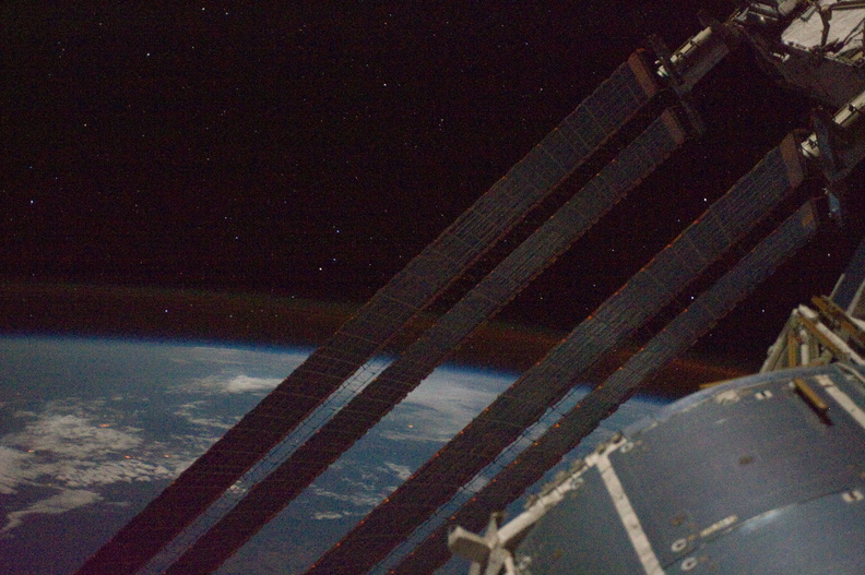 STS135-E-09041.jpg