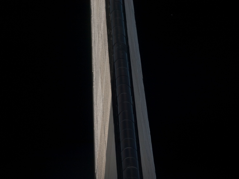 STS135-E-05171