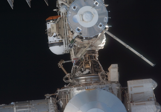 STS135-E-06882